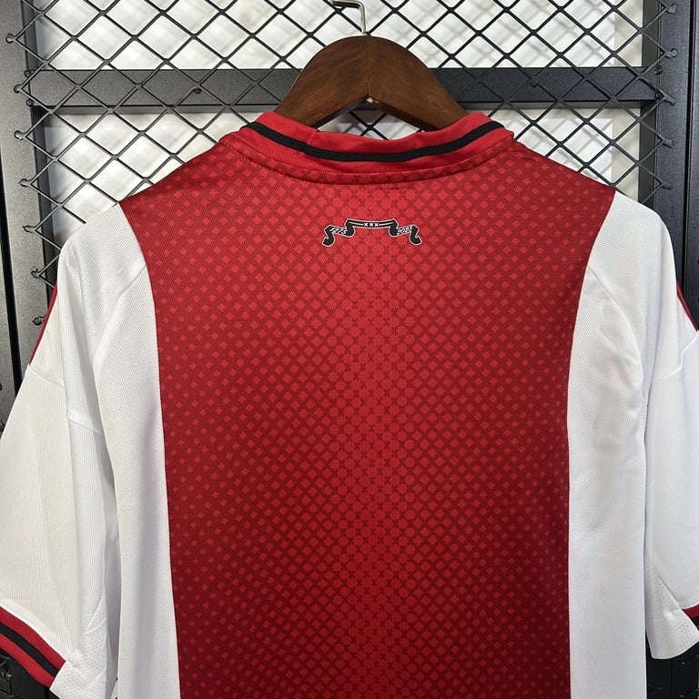 Ajax 2025/26 - Principal (Home) - Vista 4