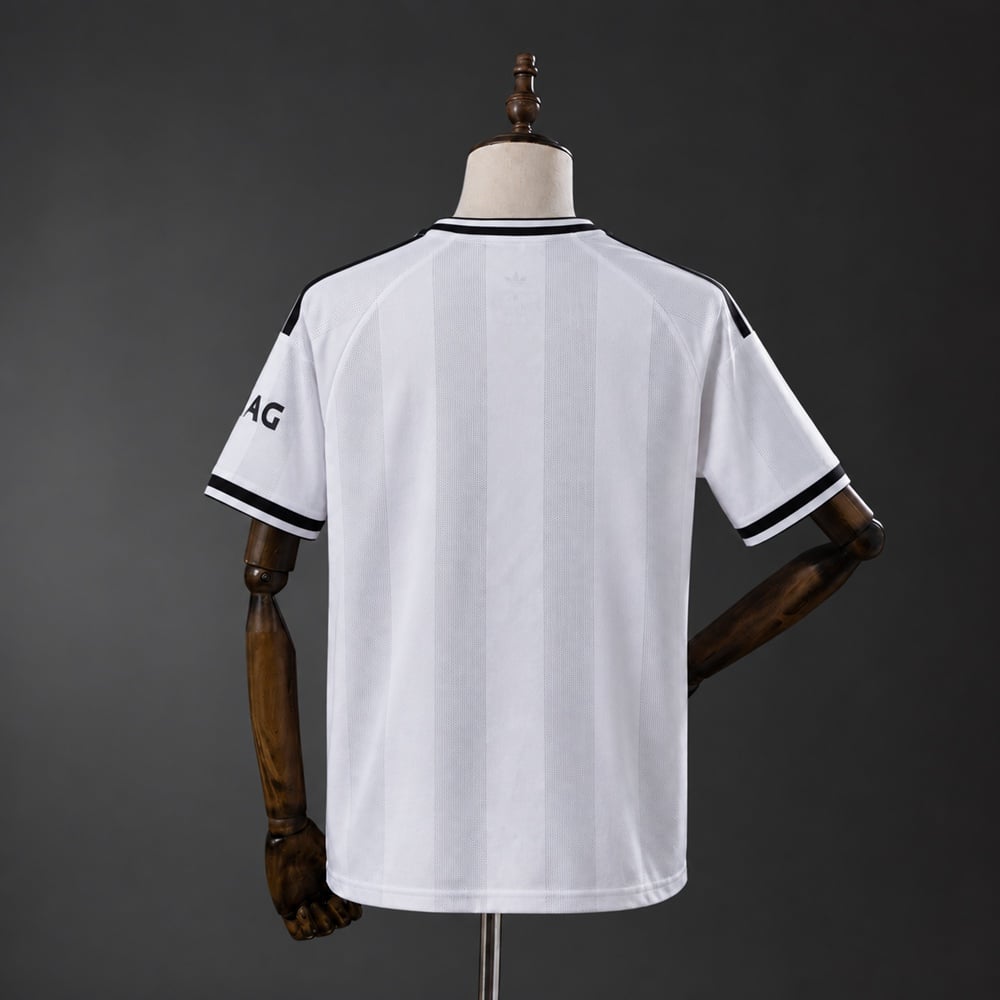 Camisola Eintracht Frankfurt 2026/2027 Alternativa - Vista 2
