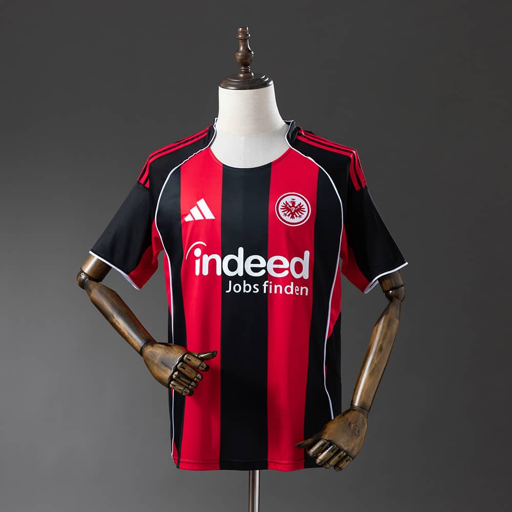Camisola Principal Eintracht Frankfurt 2025/2026