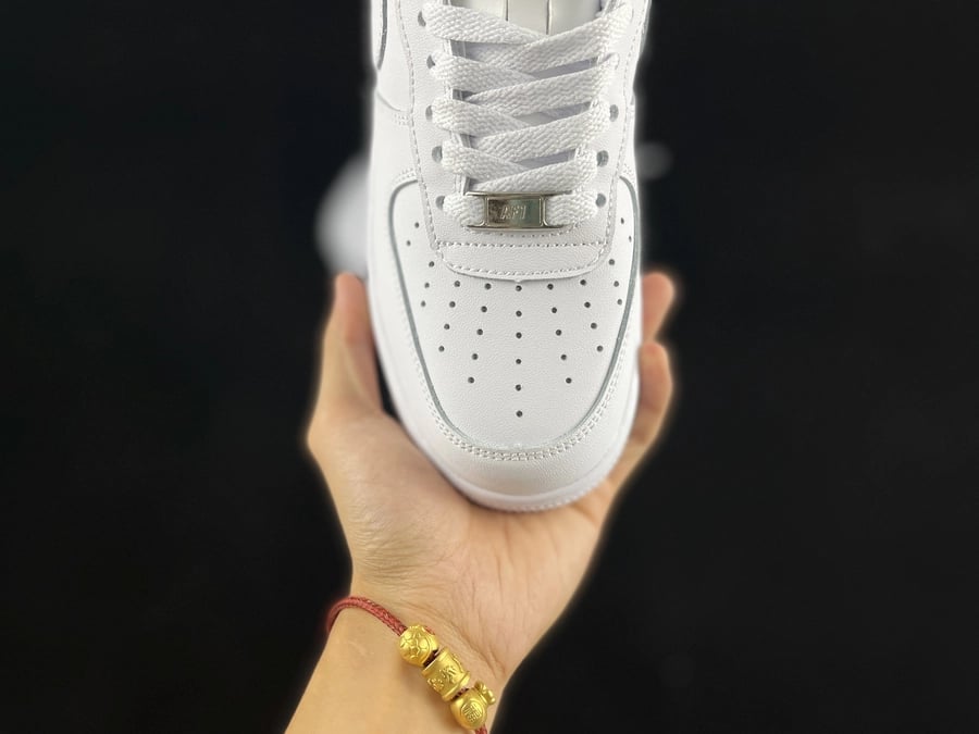 Nike Air Force 1 Low 'Triple White' - Vista 3