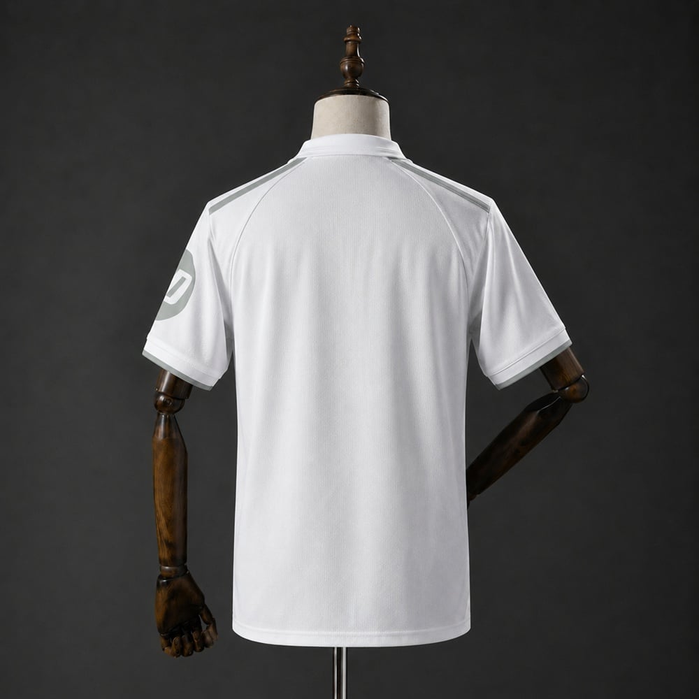 Camisola Real Madrid 2026/2027 Comemorativa - Vista 2