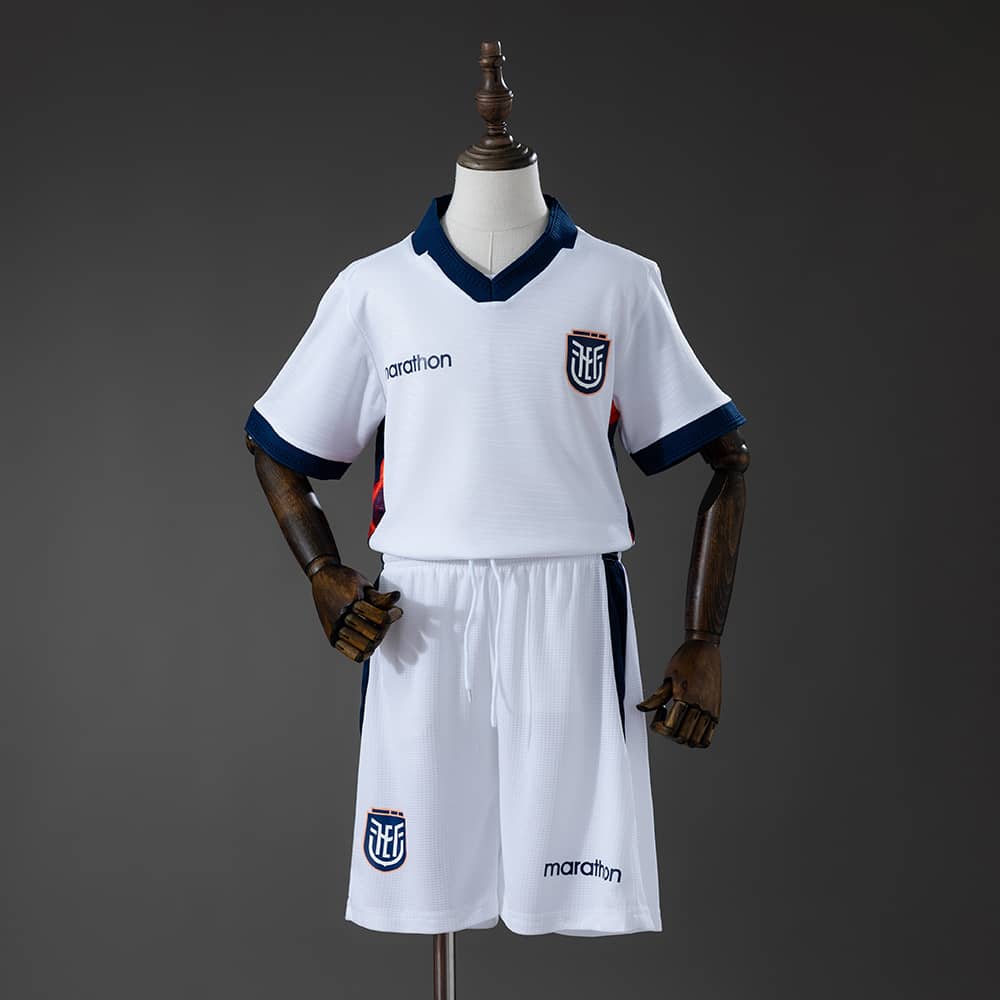 Equipamento Criança Equador 2026 Terceira