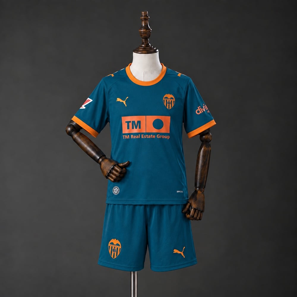 Kit Criança Valencia 2026/2027 Alternativo - Vista 1