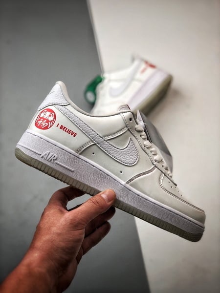 Air Force 1 '07 Low Raspável Branco e Vermelho - Vista 7