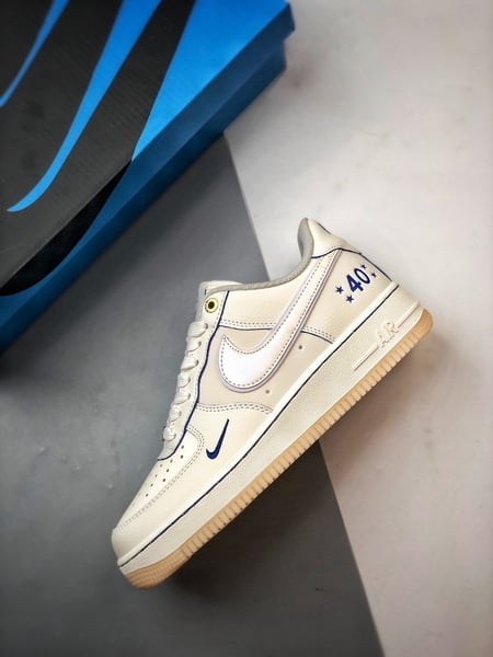 Air Force 1 '07 Low Aniversário Creme e Azul - Vista 8