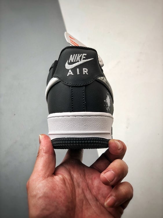 Air Force 1 '07 Low Kusansui Preto e Branco - Vista 3