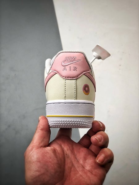 Air Force 1 '07 Low Branco, Damasco e Rosa - Vista 3