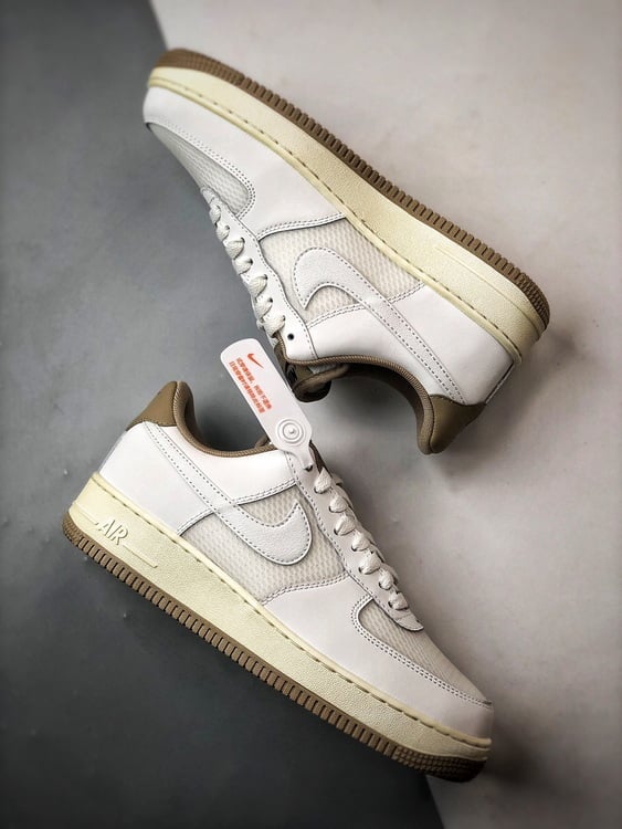 Air Force 1 '07 Low Branco e Marrom - Vista 6