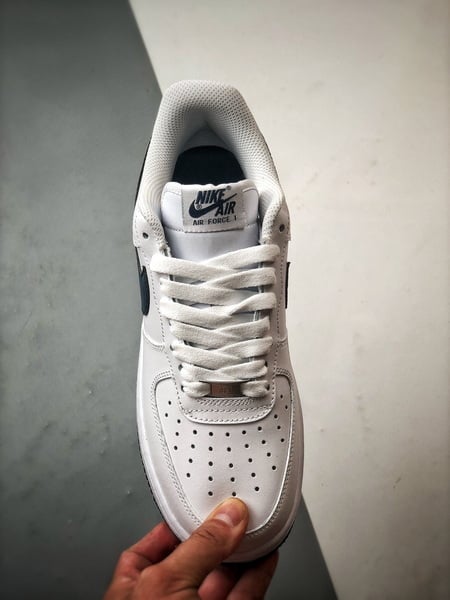 Air Force 1 '07 Low Branco e Azul - Vista 9