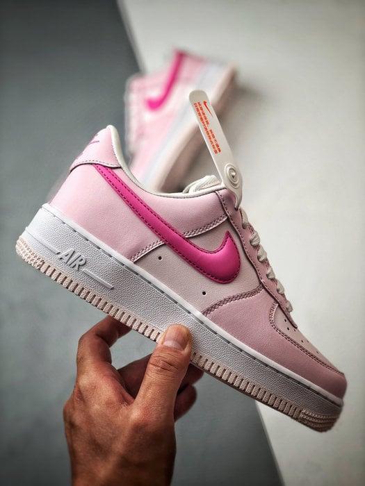 Air Force 1 '07 Low Rosa e Branco - Vista 7