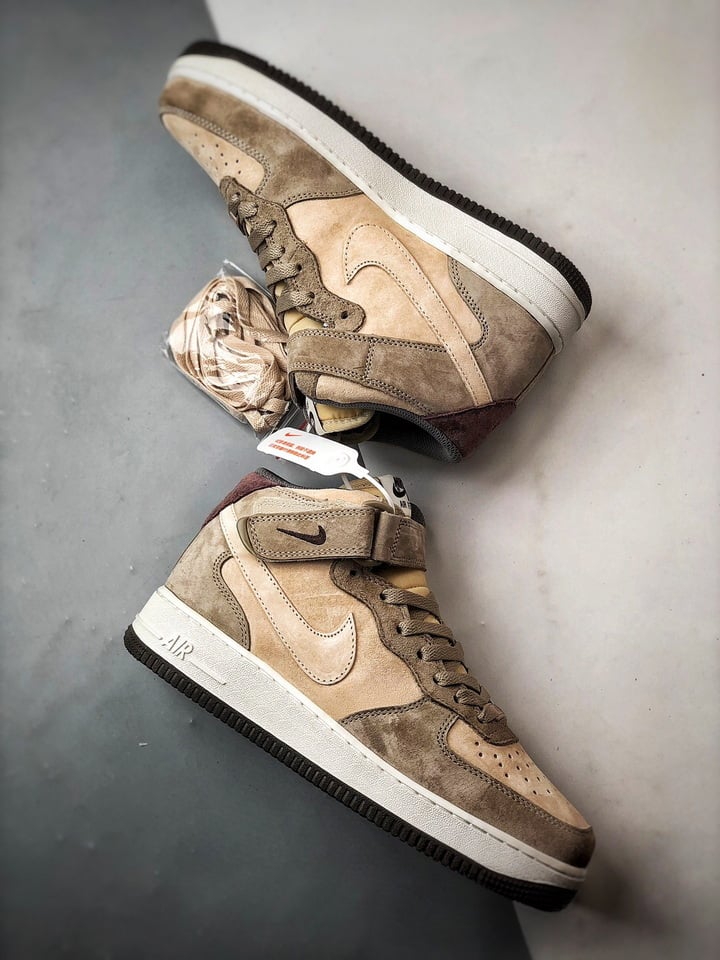 Air Force 1 07 Mid Caqui e Marrom Camurca - Vista 6