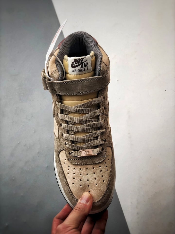 Air Force 1 07 Mid Caqui e Marrom Camurca - Vista 9