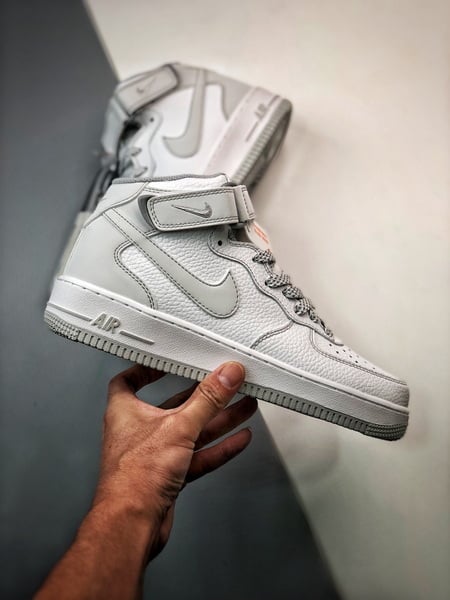 Air Force 1 07 Mid Cinzento e Branco Estrelas - Vista 6