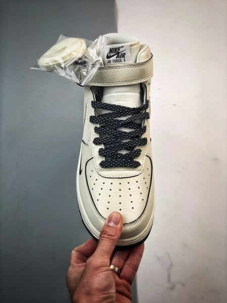 Air Force 1 07 Mid Branco e Preto - Vista 9