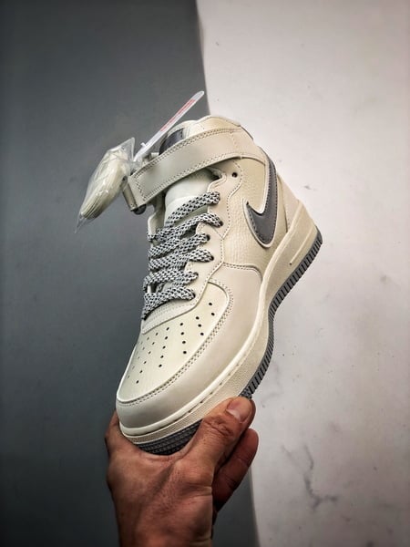 Air Force 1 07 Mid Branco e Cinzento3M - Vista 5