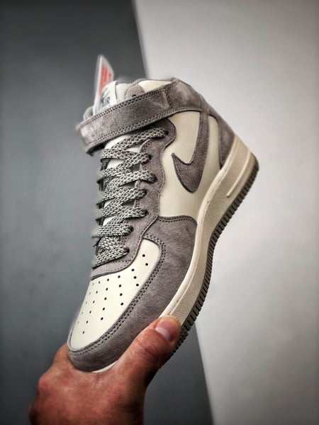 Air Force 1 07 Mid Cinzento Lavanda - Vista 4