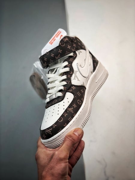 Air Force 1 07 Mid LV Branco e Marrom Estampado Completo - Vista 5