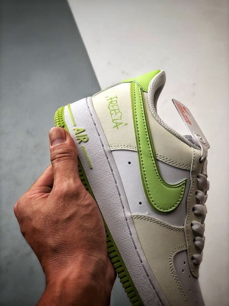 Air Force 1 Low Verde Claro - Vista 2