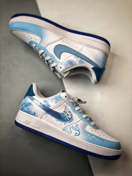 Air Force 1 Low Edição Ano do Dragão Azul e Branco - Vista 6