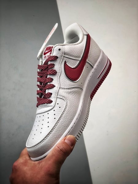 Air Force 1 Low _By You_ Branco e Vermelho Reflexo - Vista 5