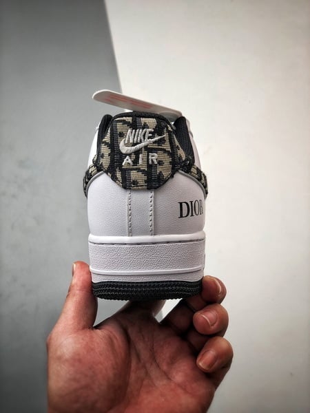 Air Force 1 Low _By You_ Dior Branco e Preto - Vista 3