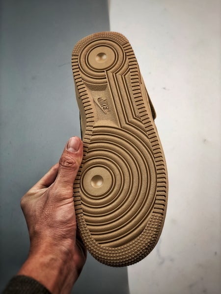 Air Force 1 Mid By You Terra e Amarelo Camurca - Vista 4