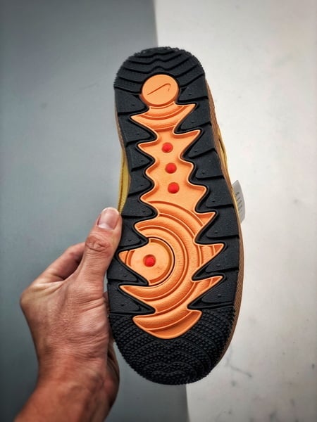 Air Force 1 High Wild Amarelo - Vista 4