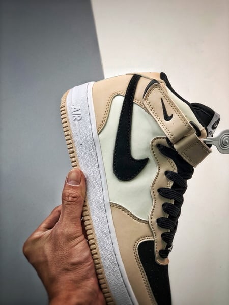 Air Force 107 Mid Bege Amarelo e Preto Meio Alto - Vista 3