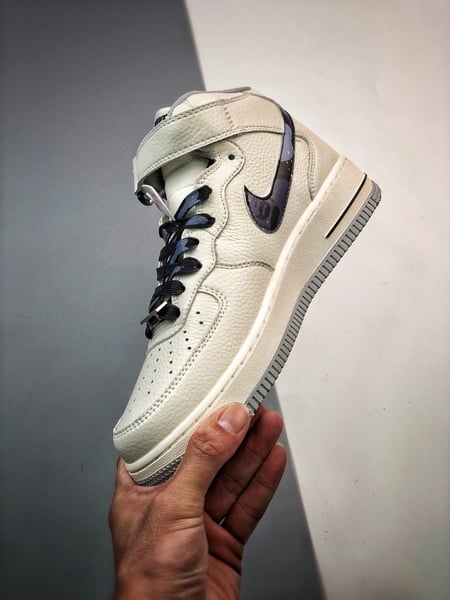 Bape x Air Force 1 07 Mid Preto Camuflado - Vista 2