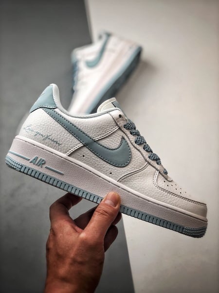 Drake x Air Force 1 Low Branco e Azul Gelo - Vista 7