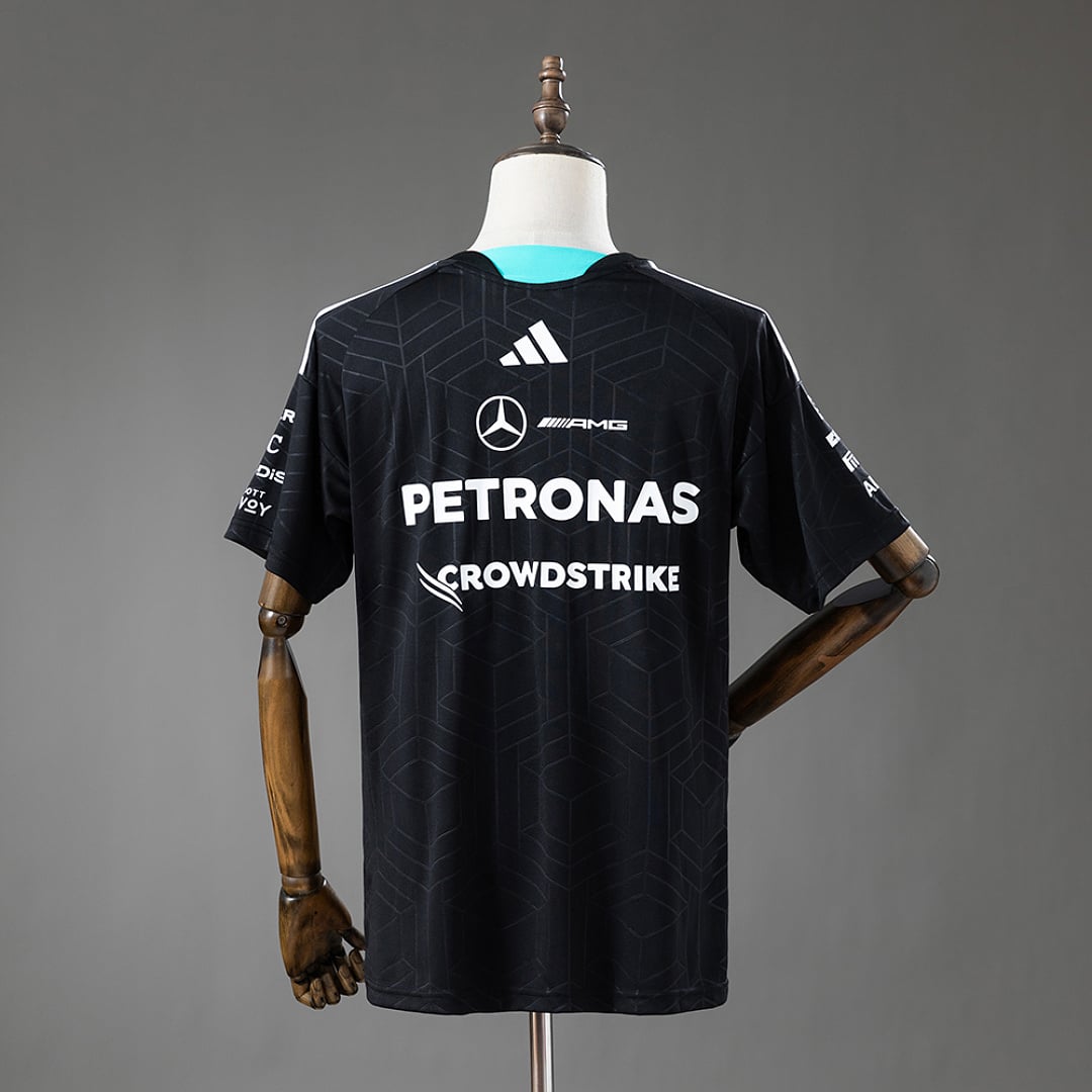 T-Shirt Mercedes-AMG F1 Preto 2026 - Vista 2