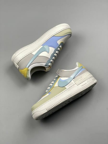 Nike Air Force 1 Low Shadow Branco Azul e Amarelo - Vista 2