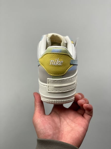 Nike Air Force 1 Low Shadow Branco Azul e Amarelo - Vista 6