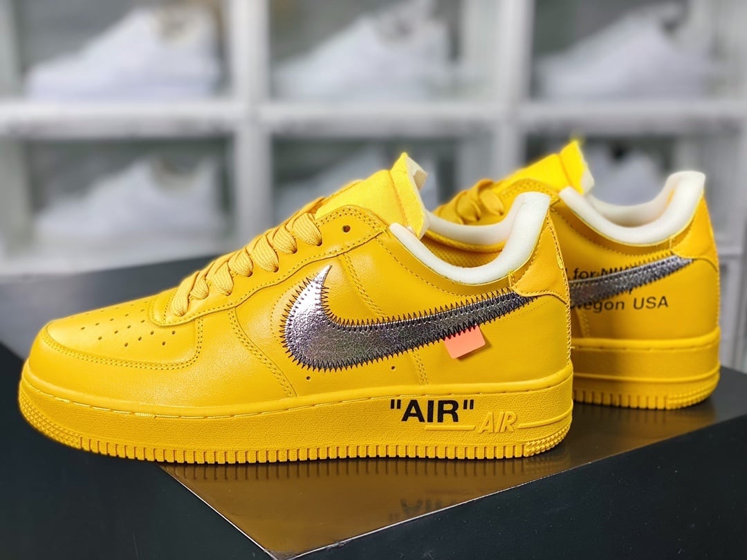 Nike OW Universidade Ouro e Prata Hook - Vista 3