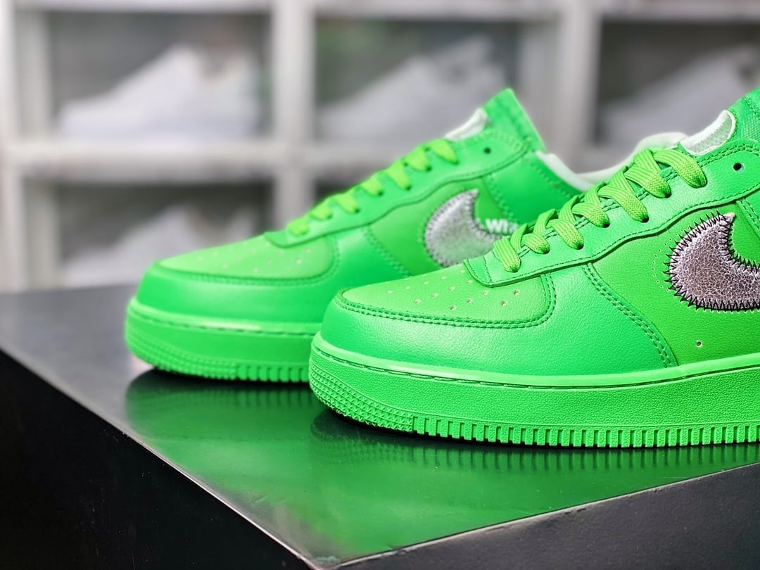 Nike OW Verde Claro com Prata Hook - Vista 8