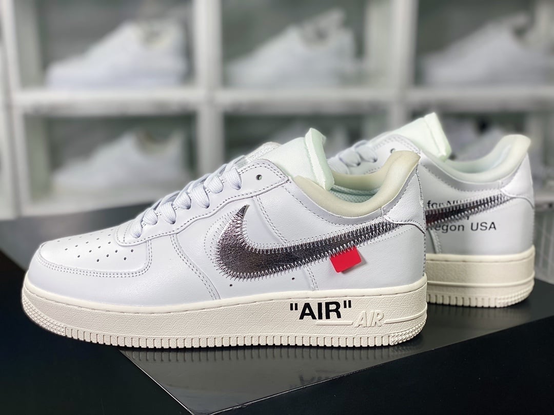 Nike OW Branco com Prata Hook - Vista 3