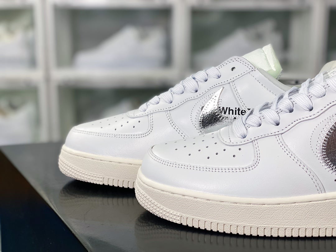 Nike OW Branco com Prata Hook - Vista 8