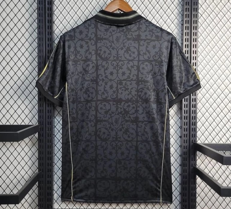 Camisola Liverpool F.C. Especial 25/26 - Vista 2
