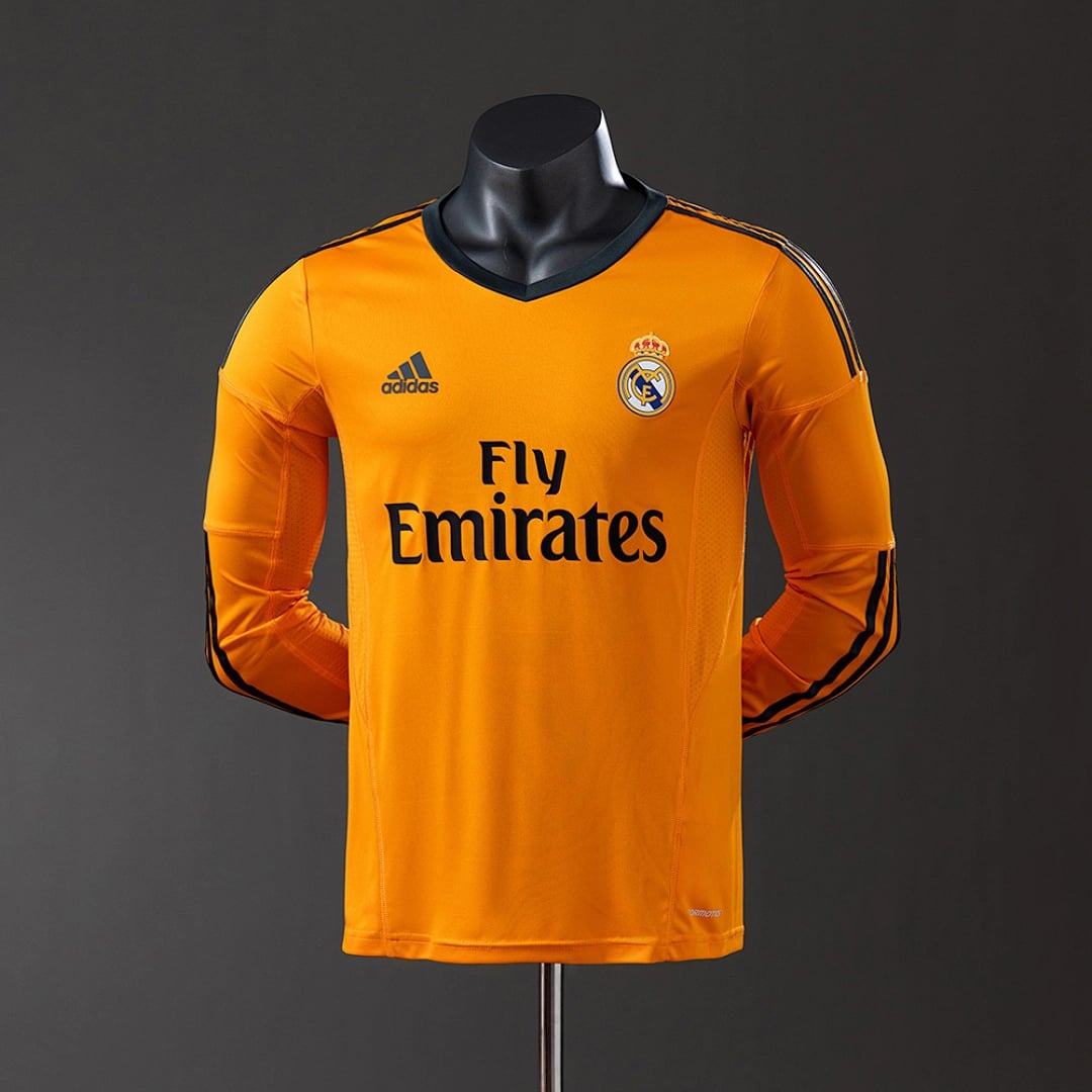 Camisola Terceira do Real Madrid 2013/2014 (Retro, Versao Jogador, Manga Longa) - Vista 1