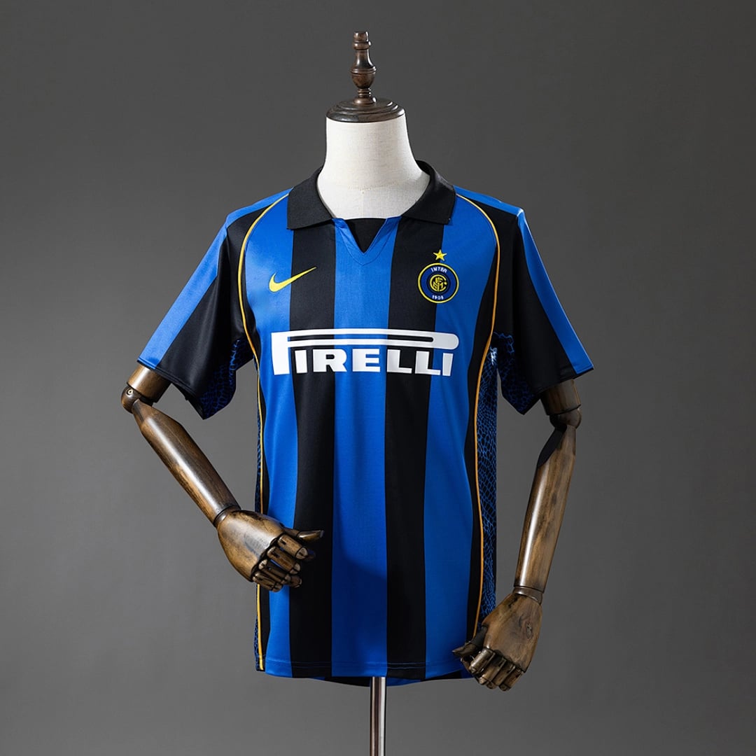 Camisola Principal do Inter Milan 2001/2002 (Retro) - Vista 1