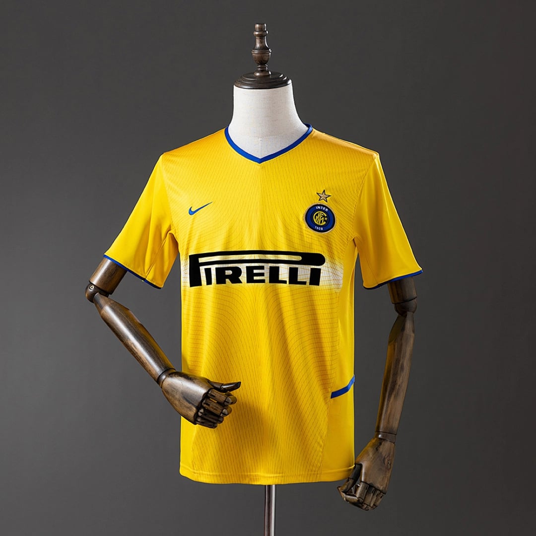 Camisola Terceira do Inter Milan 2002/2003 (Retro) - Vista 1