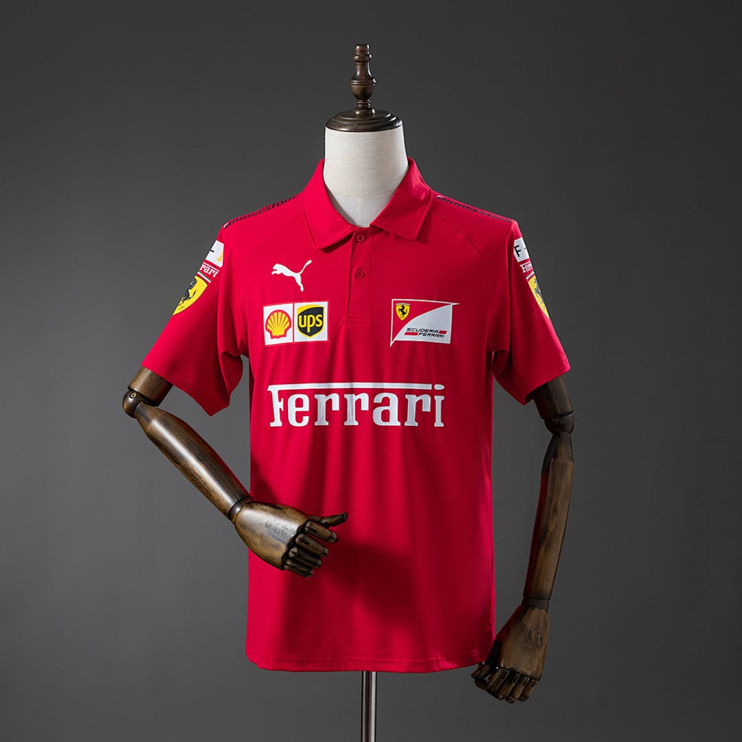 Polo Ferrari F1 Vermelho 2025 - Vista 1