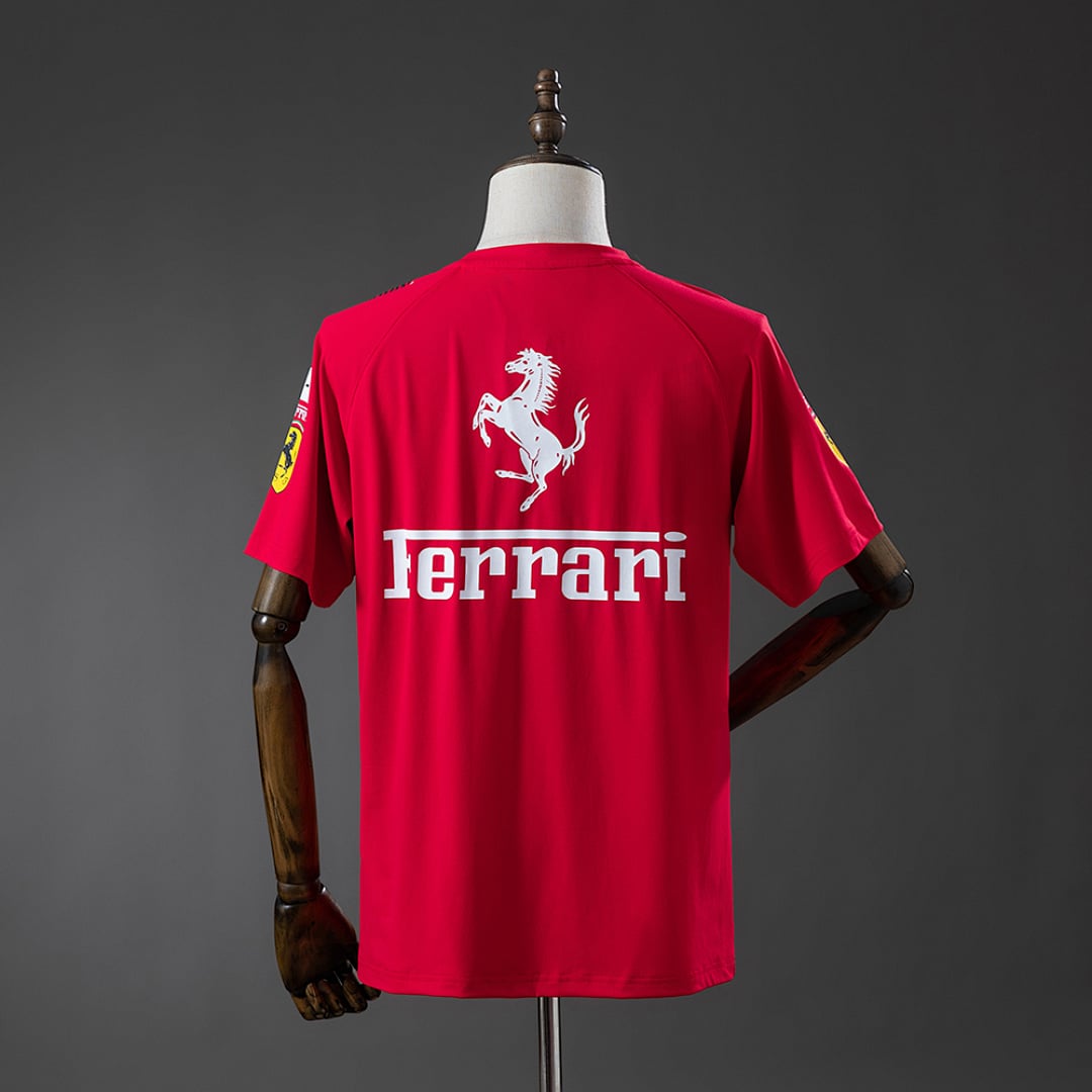T-Shirt Ferrari F1 Vermelho 2025 - Vista 2