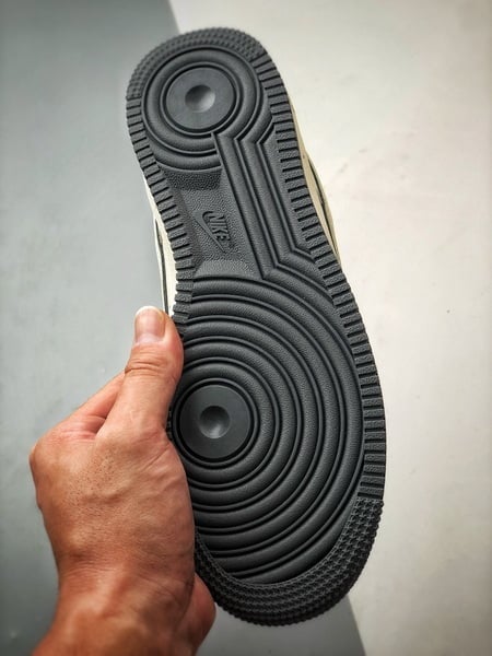 Stussy x Air Force 1 Low Branco e Cinzento Escuro - Vista 4