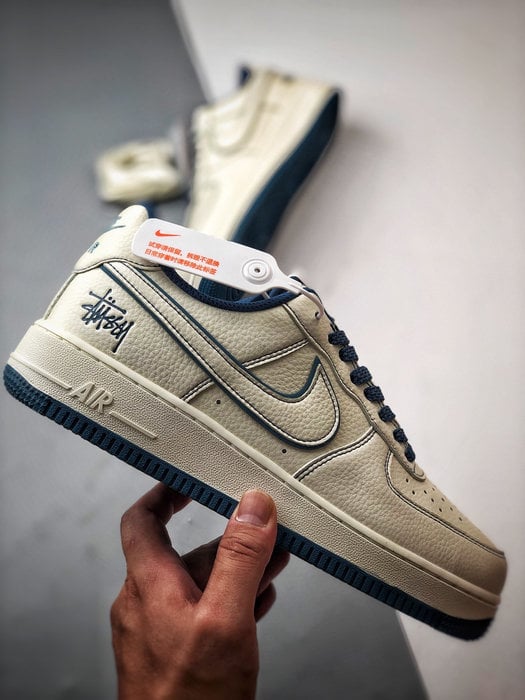 Stussy x Air Force 1 Low Branco e Azul - Vista 7