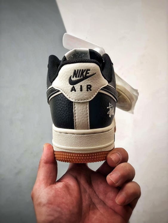Stussy x Air Force 1 Low Branco e Preto - Vista 3