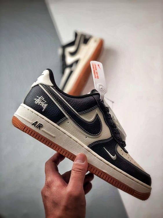Stussy x Air Force 1 Low Branco e Preto - Vista 7