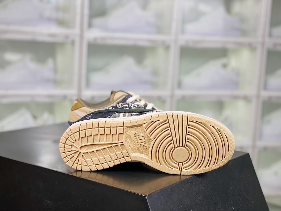 NK Dunk Low TS Colab Cashew Preto, Branco e Terra - Vista 4