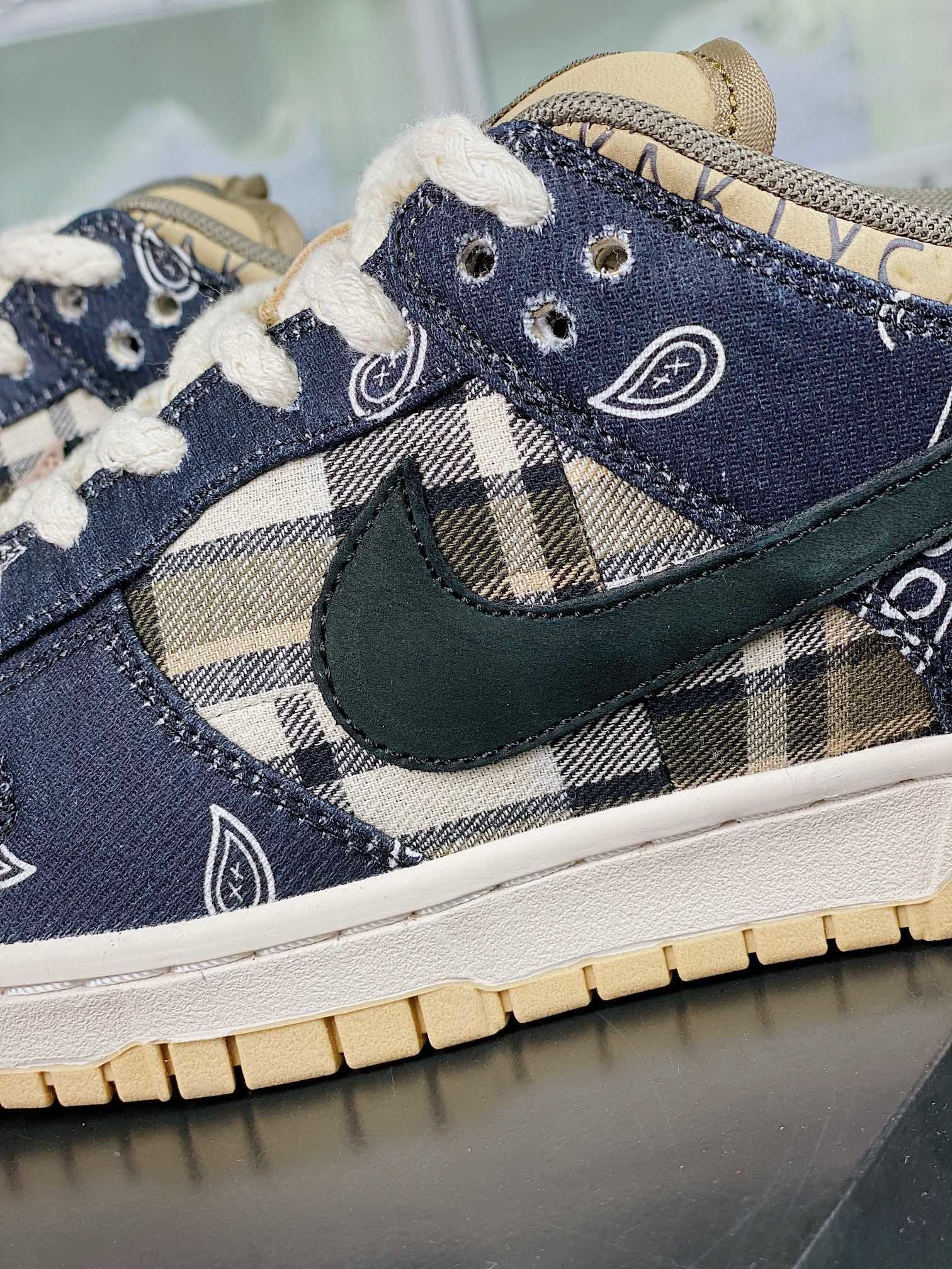 NK Dunk Low TS Colab Cashew Preto, Branco e Terra - Vista 7