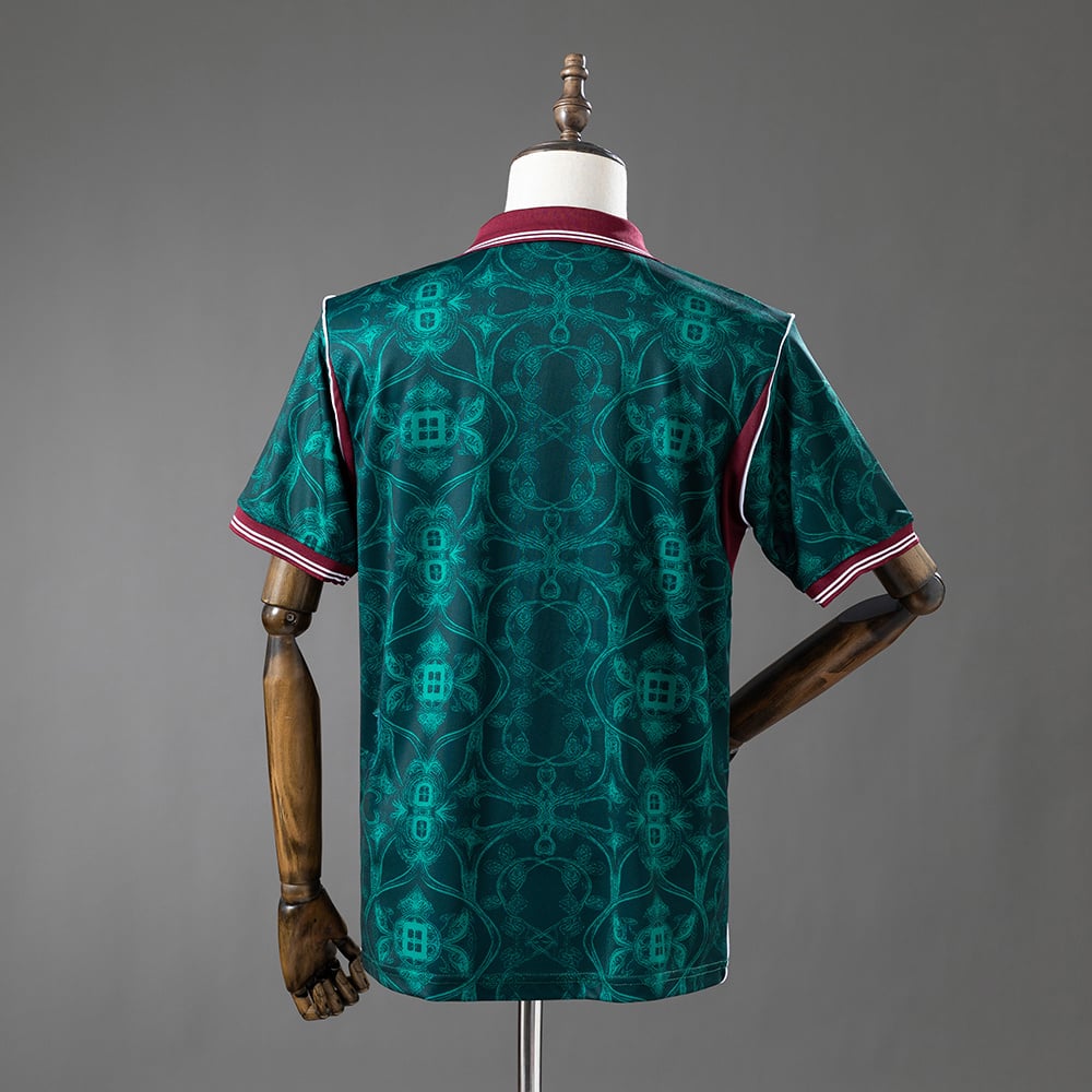Camisola Portugal 2026 Edição Especial - Vista 2